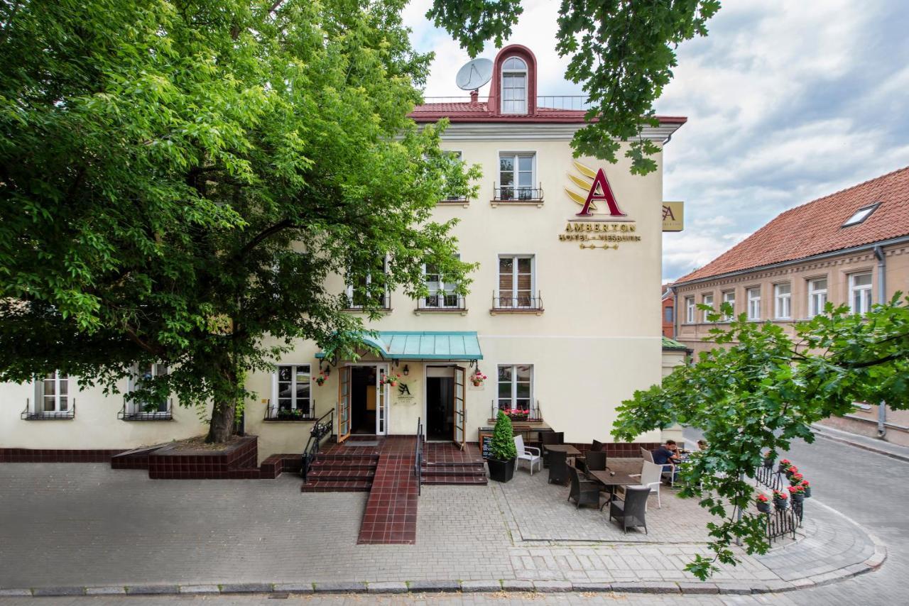 Amberton Cozy Hotel Kaunas Bagian luar foto